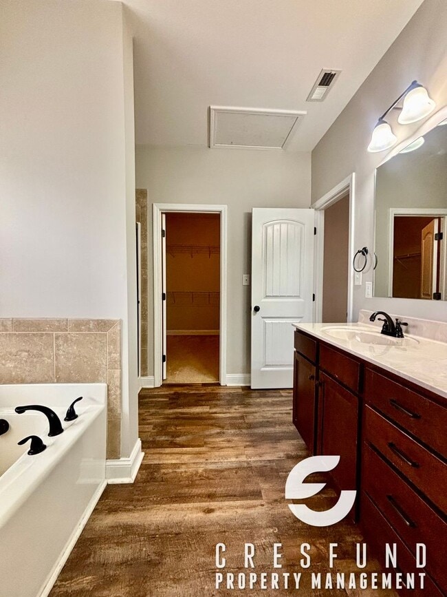 Building Photo - Spacious Elegance in Wedgefield – Stunning 5-Bedroom Home in Raeford AVAILABLE FOR MOVE IN TODAY!