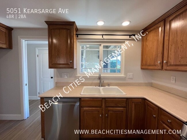 Building Photo - 5051 Kearsarge Ave