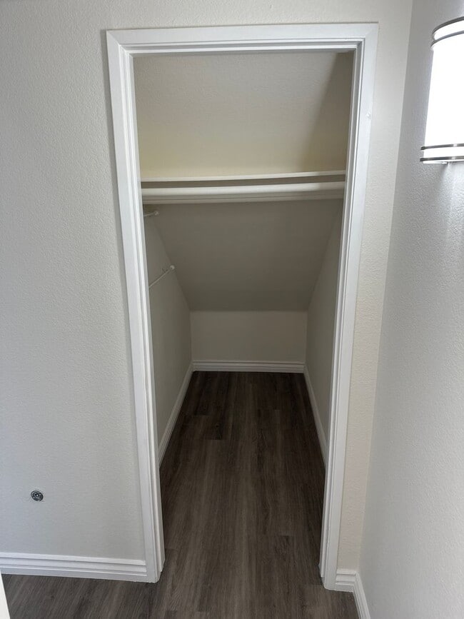 Building Photo - 10948 Ivy Hill Dr