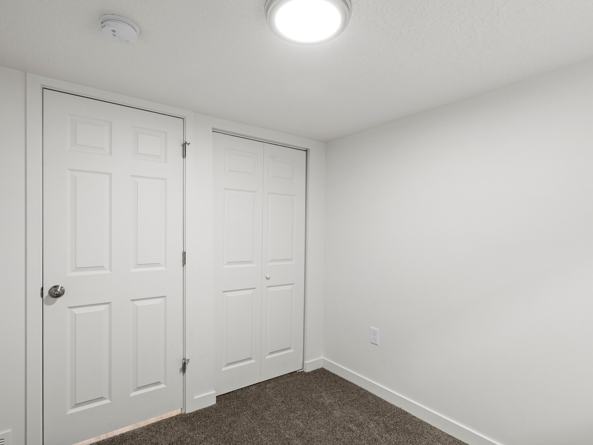 Building Photo - 915 E 1300 S