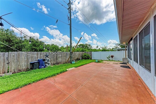 Building Photo - 8012 56th Ct E