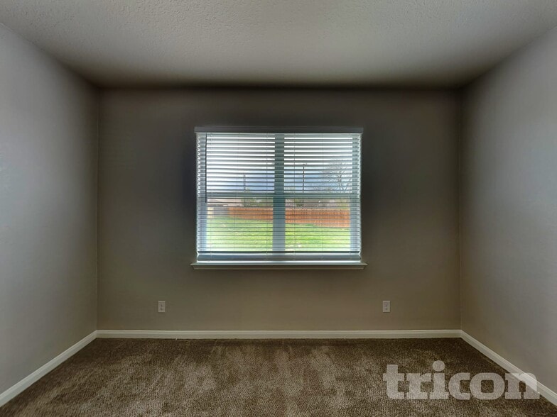 Building Photo - 11350 Luckey Ledge