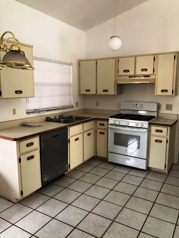 Building Photo - 7705 Simon Ridge Ct