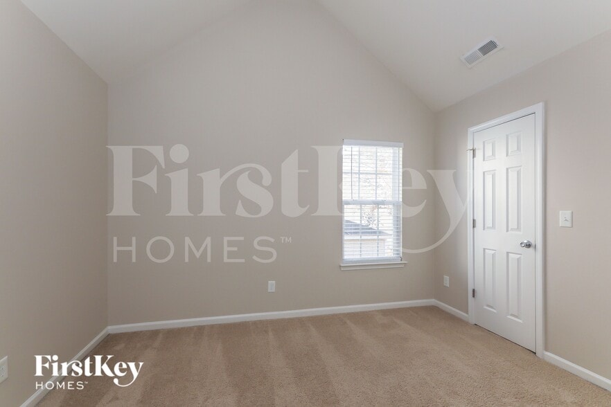 Building Photo - 5911 Parkstone Drive