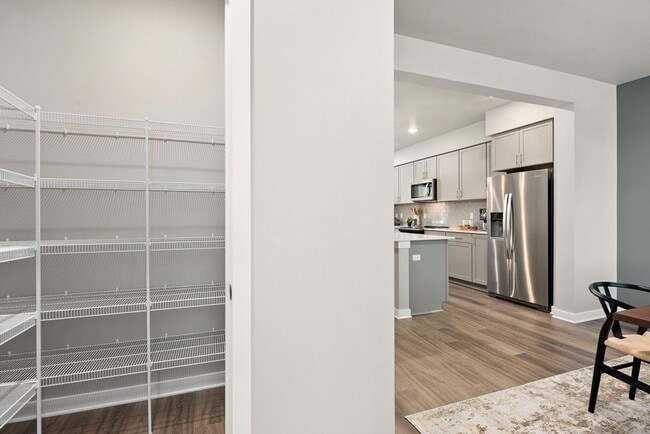 Building Photo - Tranquil Greenbelt Retreat – Stylish 3-Bed...