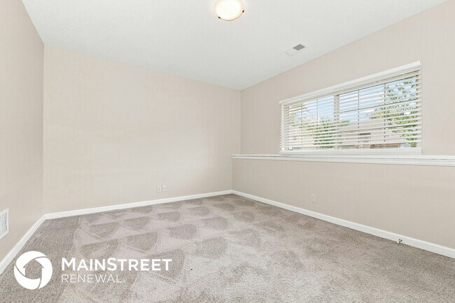 Building Photo - 410 Golfview Dr