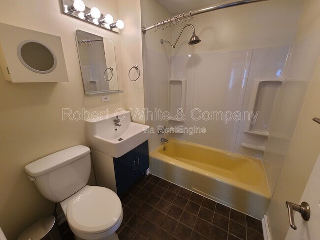 Building Photo - 12 Stony Brook Dr