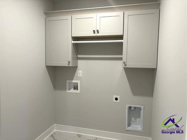 Building Photo - 113 Black Birch Ln