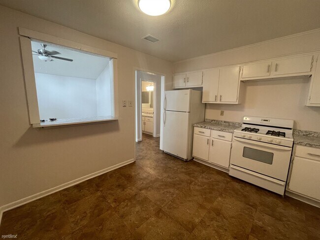 Building Photo - 3 br, 2 bath House - 1013 San Benito Dr. 1...