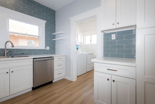 Building Photo - Fully Renovated Craftsman Home, 3-Bedroom,...