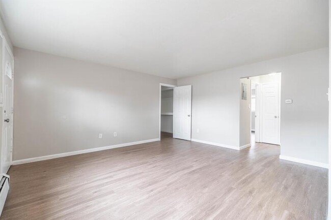 Building Photo - 235 S Ingalls St