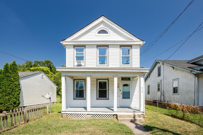 Building Photo - PRICE DROP on 3 Bedroom/1.5 Bath Northside Home ***Available NOW***