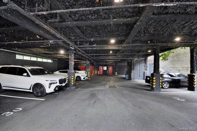 Building Photo - 645 N MacQuesten Pkwy