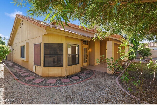 Building Photo - 9714 E Camino Del Santo