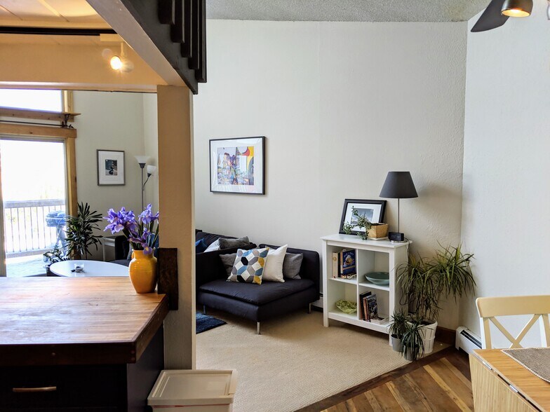 Building Photo - 2454 Ryan Gulch Ct