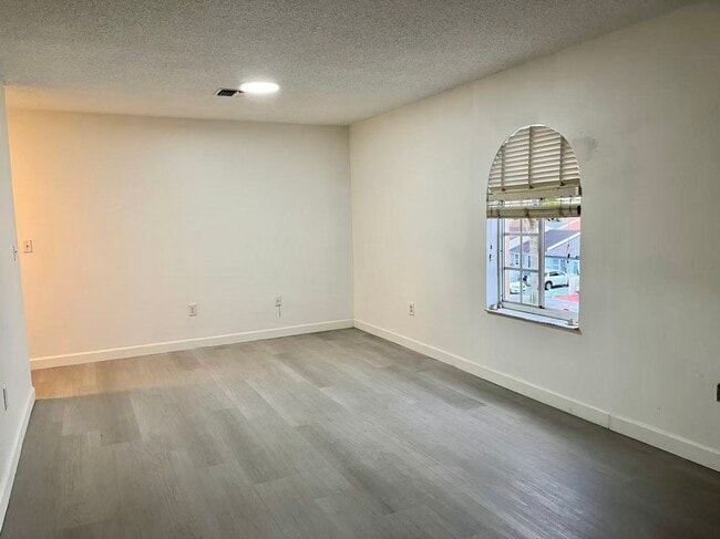 Building Photo - 8851 NW 119th St