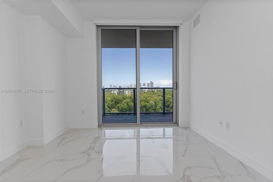 Building Photo - 16385 Biscayne Blvd