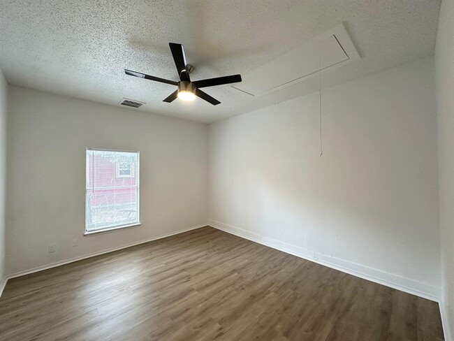 Building Photo - 1506 Willow St
