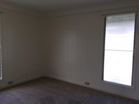 Building Photo - Nuuanu Home - 5 bedrooms, 2 baths House w/carport - Avail 1/5/2026