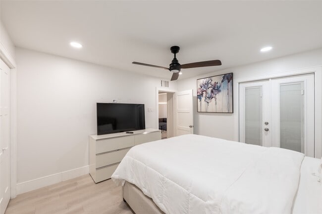 Building Photo - 2601 Marilee Ln