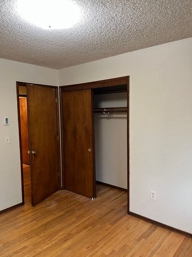 Building Photo - Mid-Mod on Missoula- Single Story!