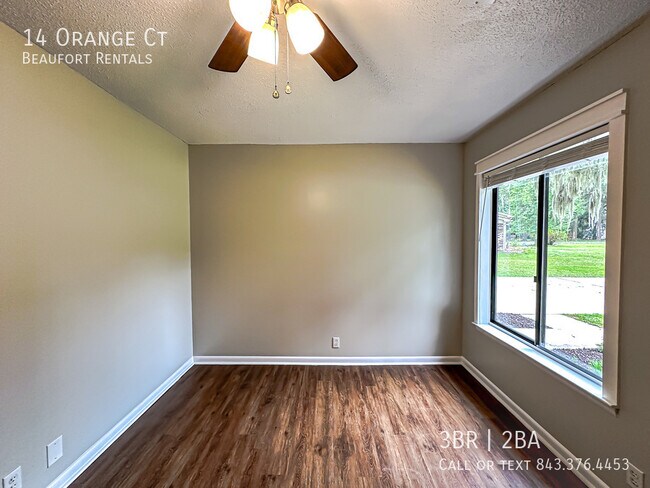 Building Photo - 14 Orange Ct