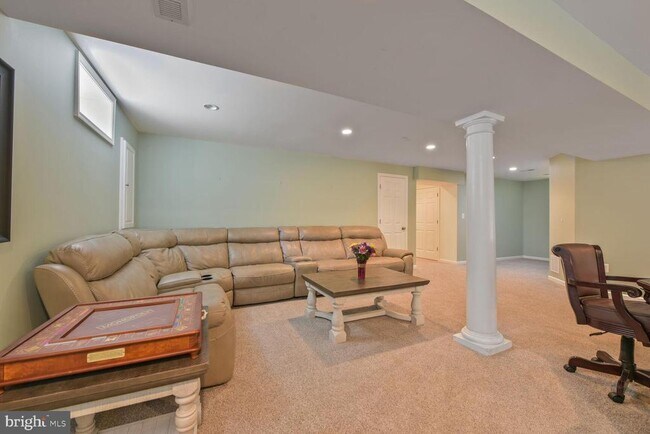 Building Photo - 5907 Tulloch Spring Ct