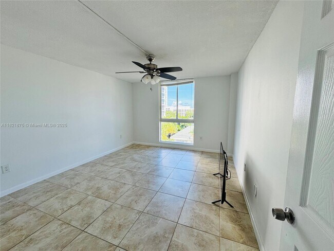 Building Photo - 7928 West Dr