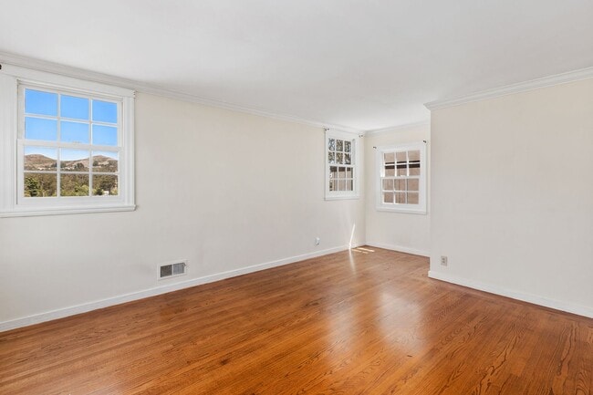 Building Photo - Forest Hill: Bright Updated Single Family Home with Garage, Backyard & Storage
