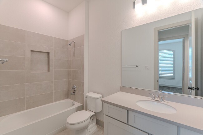 Building Photo - 9322 Galloway Wds Trl