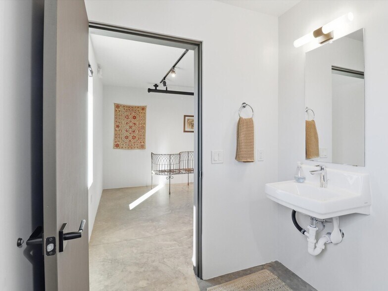 Building Photo - 1728 Camino Carlos Rey