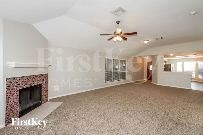 Building Photo - 17202 Lilac Vale Ct