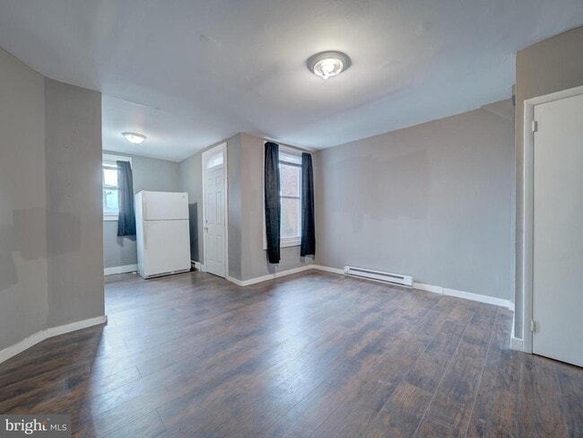 Building Photo - 2047 Griffis Ave