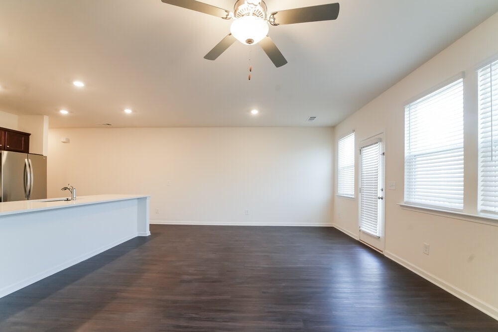 Building Photo - 410 Ruths Dr