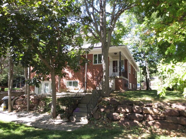 Primary Photo - 745 18th St