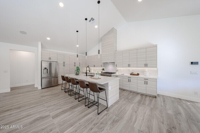 Building Photo - 6329 N 10th Dr