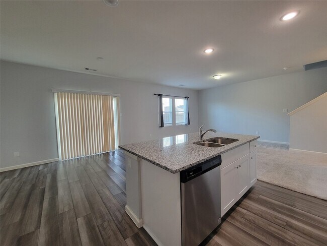 Building Photo - 6820 Bonanza Way