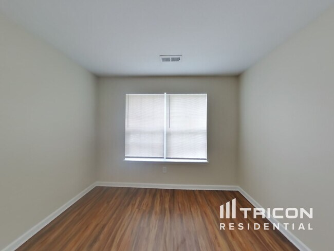 Building Photo - 10719 Tedder Lake Dr