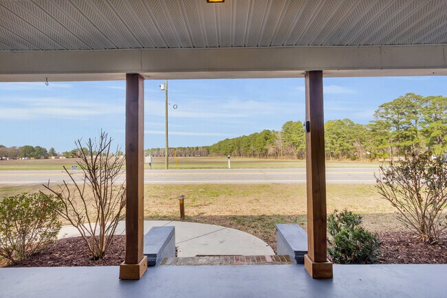 Building Photo - 801 NC-33