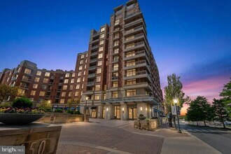 Building Photo - 3600 S Glebe Rd