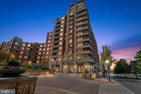 Building Photo - 3600 S Glebe Rd