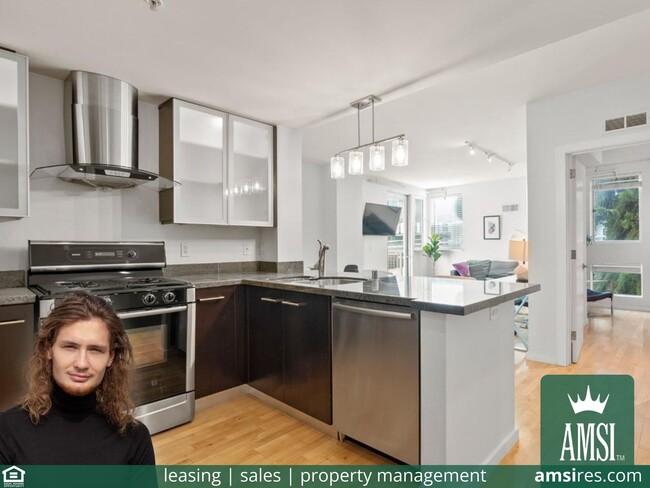 Primary Photo - Stylish 1BD/1BA Condo in SOMA/South Beach