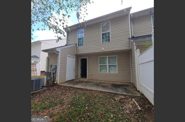 Building Photo - 2103 Grove Way