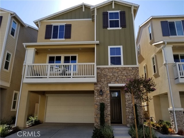 Building Photo - 371 N Bellarose Way