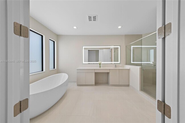 Building Photo - 20422 Southernwood Ave