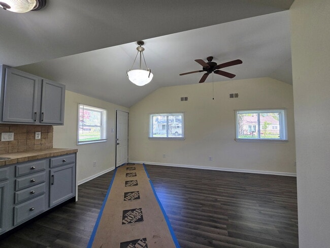 Building Photo - 3438 Duffield