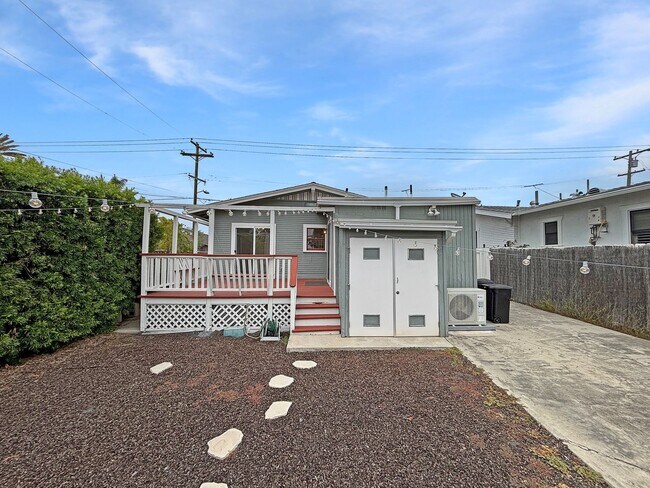 Building Photo - Stunning 3BD/1.5BA Home in North Park W/ W...