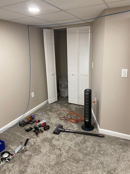 Basement Bedroom - 413 5th St