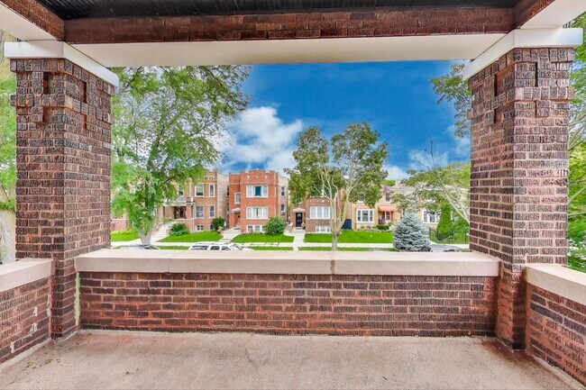 Building Photo - 4409 W Deming Pl