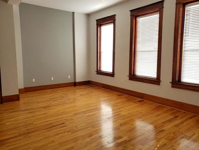 Building Photo - 2 BR/ 2BA Condo in Downtown Tampa